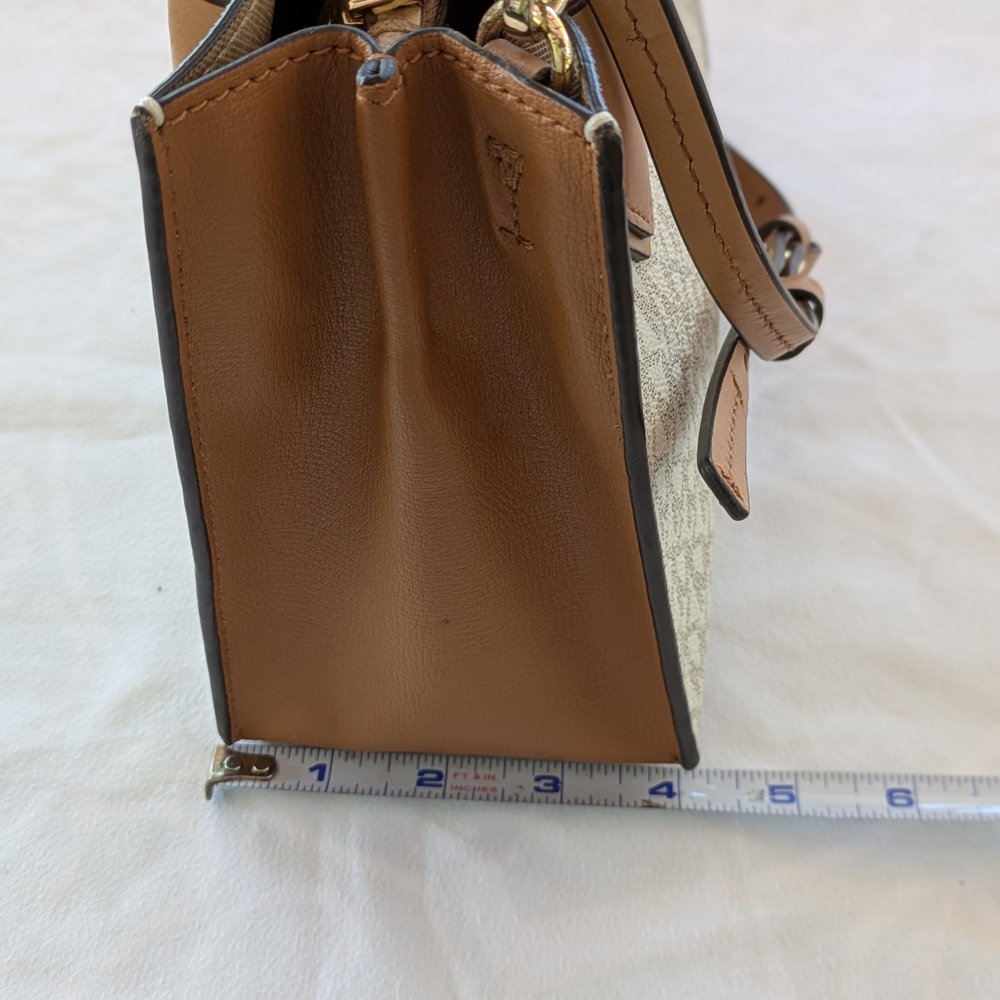 Michael Kors White and Tan Women's Bag - Picture 6 of 10